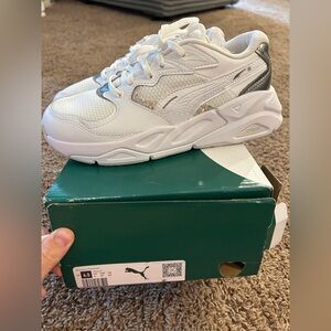 Wmns TRC Mira 'Star Quality - White puma 6.5